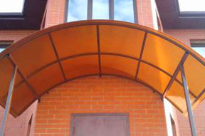 Поступление цветного поликарбоната для козырьков и навесов!